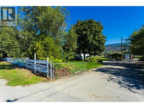 Front Entrance - 4781 Old Vernon Road, Kelowna, BC 