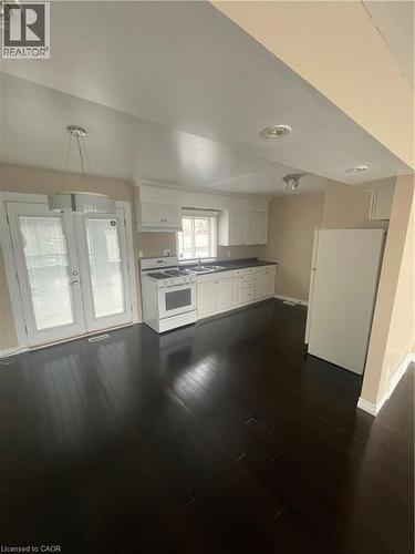 Kitchen / Dining room - 124 Avalon Place, Kitchener, ON 