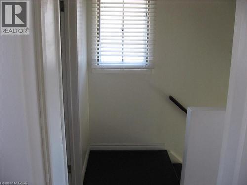 Second floor hallway - 124 Avalon Place, Kitchener, ON 