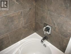 Main bathroom - 