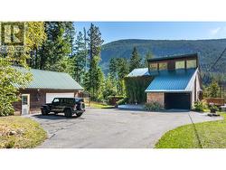 4681 GOAT RIVER  N Road Arrow Creek, BC V0B 1G9