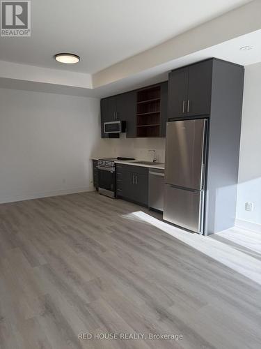 214 ELLIS AVENUE , St. Catharines, Ontario L2P 0H2 3