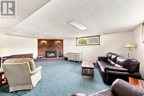 687 Lundy'S Lane, Peterborough (Otonabee Ward 1), ON 