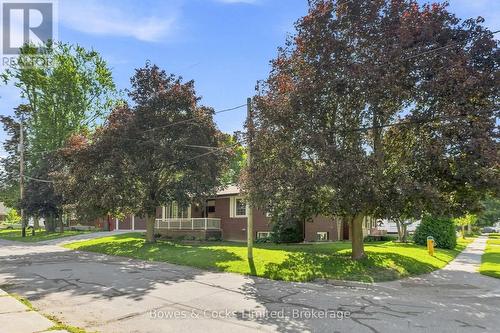 687 Lundy'S Lane, Peterborough (Otonabee Ward 1), ON 