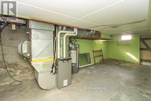 NEW FURNACE IN LAST 2 YEARS - 523 Armour Road, Peterborough (Ashburnham Ward 4), ON 