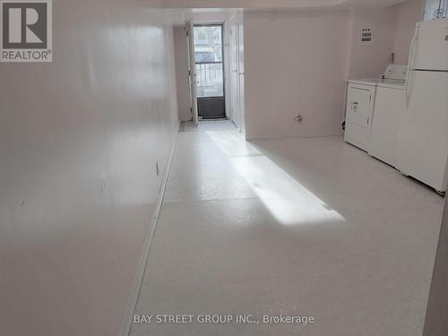 (LOWER) - 72 PARKDENE COURT E , Toronto, Ontario M1W 2J3 2