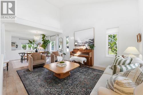 125 West Ridge Drive, Ottawa, ON 