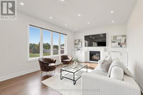 33 Bill Guy Drive, Georgina, ON 