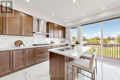 33 Bill Guy Drive, Georgina, ON 