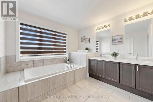 33 Bill Guy Drive, Georgina, ON 
