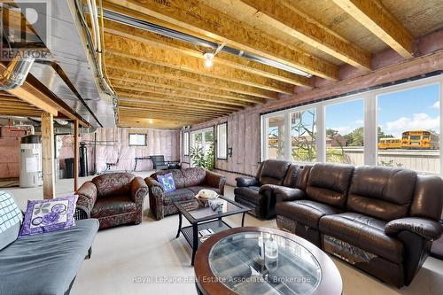 33 Bill Guy Drive, Georgina, ON 