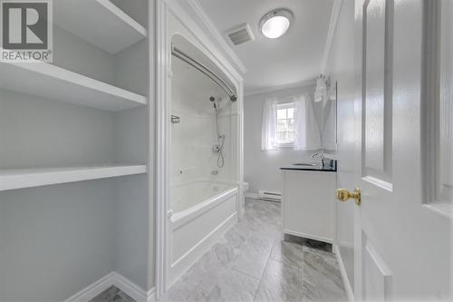 18 Mountainview Road, Massey Drive, NL 