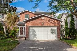 106 BECK DRIVE Markham, ON L3P 5J9