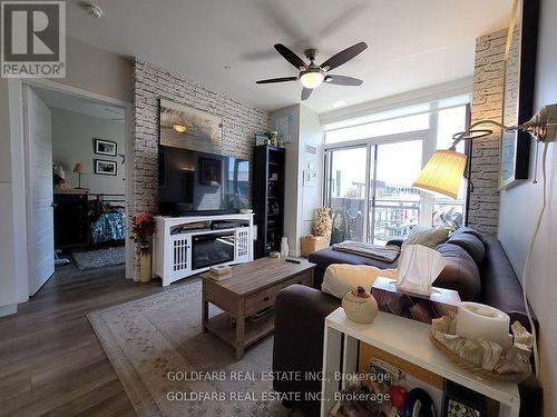 B401 - 271 Sea Ray Avenue, Innisfil, ON 