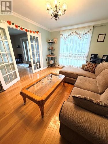 Den - 379 Grenfell Heights, Grand Falls-Windsor, NL 