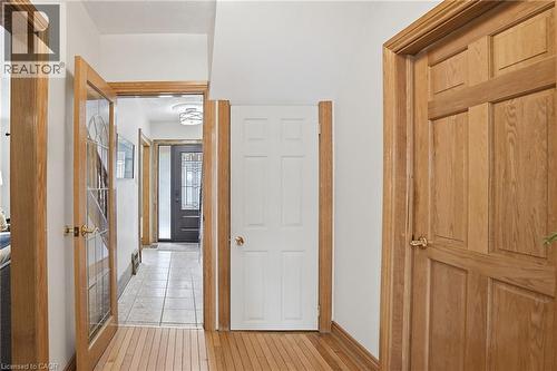 17 Tuxedo Avenue S, Hamilton, ON 