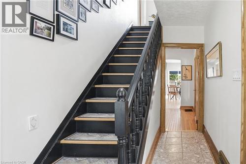 17 Tuxedo Avenue S, Hamilton, ON 