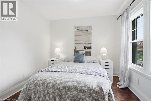 17 Tuxedo Avenue S, Hamilton, ON 