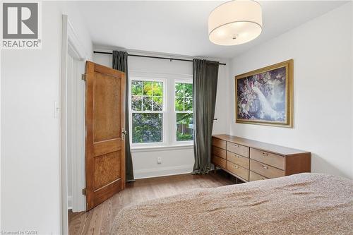 17 Tuxedo Avenue S, Hamilton, ON 