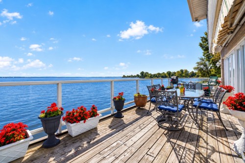 209A Ch. du Bord-du-Lac-Lakeshore , Pointe-Claire, QC H9S 4K2 2