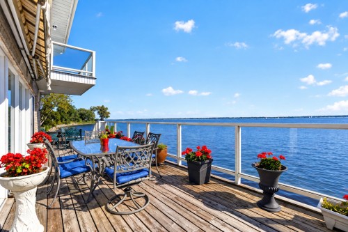 209A Ch. du Bord-du-Lac-Lakeshore , Pointe-Claire, QC H9S 4K2 3