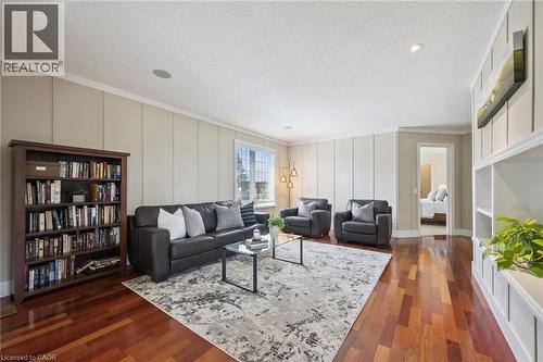 576 Falconridge Crescent, Kitchener, ON 