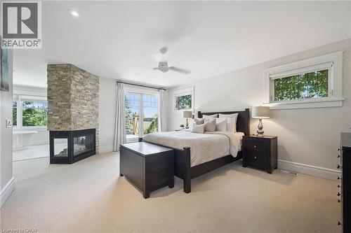 576 Falconridge Crescent, Kitchener, ON 