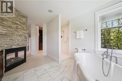576 Falconridge Crescent, Kitchener, ON 