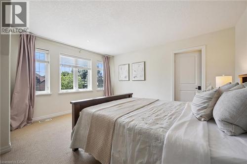 576 Falconridge Crescent, Kitchener, ON 