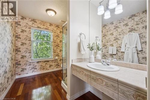 576 Falconridge Crescent, Kitchener, ON 