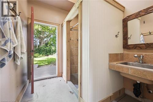 576 Falconridge Crescent, Kitchener, ON 