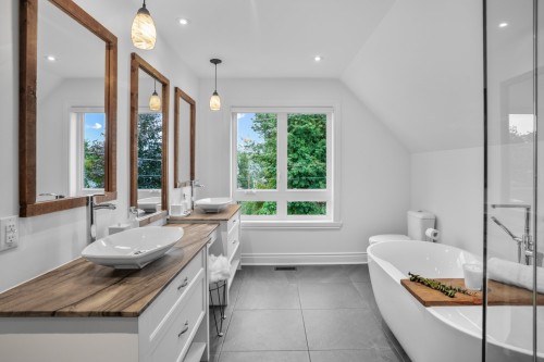 Salle de bains attenante à la CCP - 163 Rue Bourgeois, Saint-Mathieu-De-Beloeil, QC 