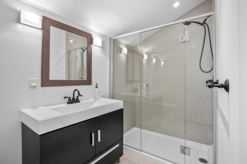 Salle de bains - 163 Rue Bourgeois, Saint-Mathieu-De-Beloeil, QC 