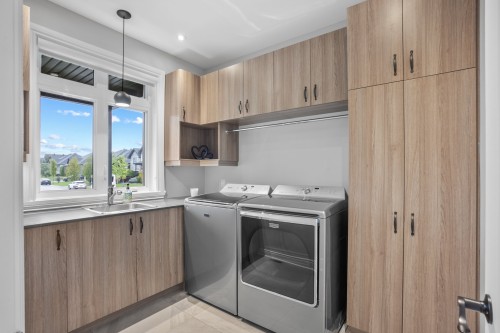 Salle de lavage - 163 Rue Bourgeois, Saint-Mathieu-De-Beloeil, QC 
