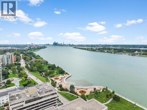 5151 Riverside Drive East Unit# 905, Windsor, ON 