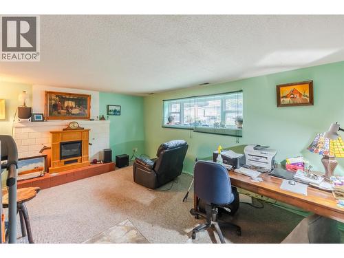 902 Maccleave Avenue, Penticton, BC 