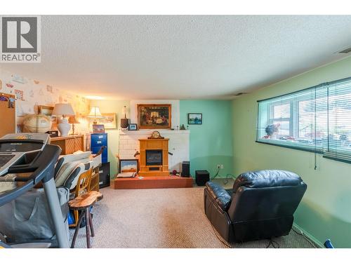 902 Maccleave Avenue, Penticton, BC 