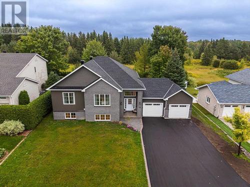 126 Queensgate Blvd, Sault Ste. Marie, ON 