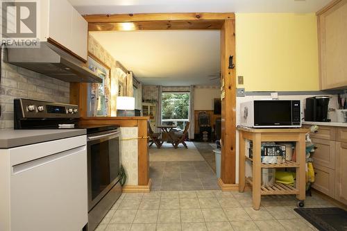 5 Pilgrim St, Bruce Mines, ON 