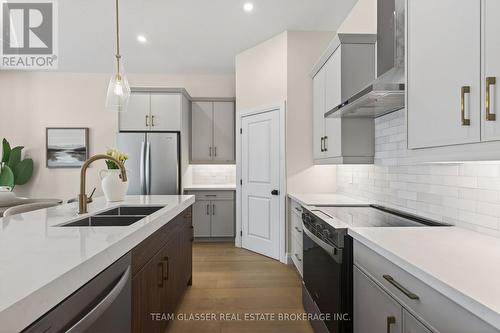32 Dearing Drive, South Huron (Stephen), ON 