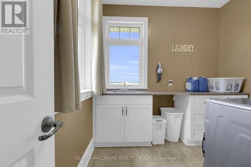 Main floor laundry room - 7479 Bleeks Road, Ottawa, ON 