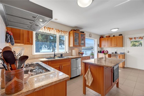 3838 Fearn Way, Ladysmith, BC 