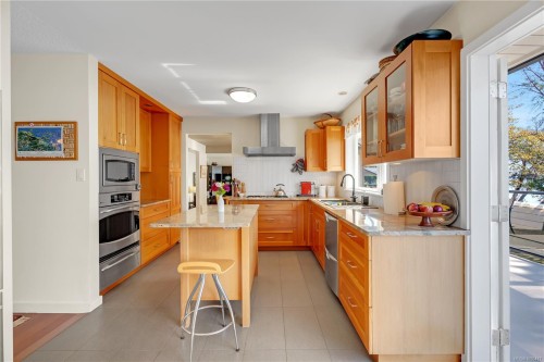 3838 Fearn Way, Ladysmith, BC 