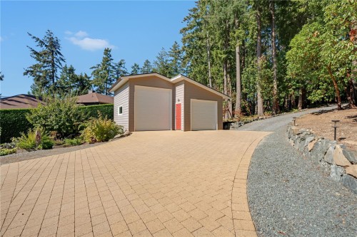3838 Fearn Way, Ladysmith, BC 