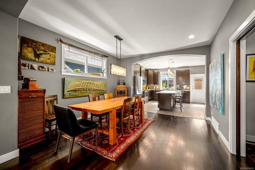232 2Nd St, Courtenay, BC 