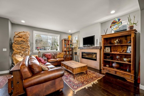 232 2Nd St, Courtenay, BC 