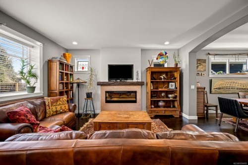 232 2Nd St, Courtenay, BC 