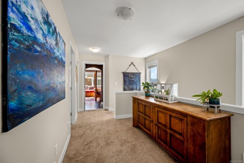 232 2Nd St, Courtenay, BC 