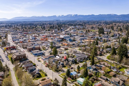 232 2Nd St, Courtenay, BC 