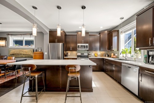 232 2Nd St, Courtenay, BC 